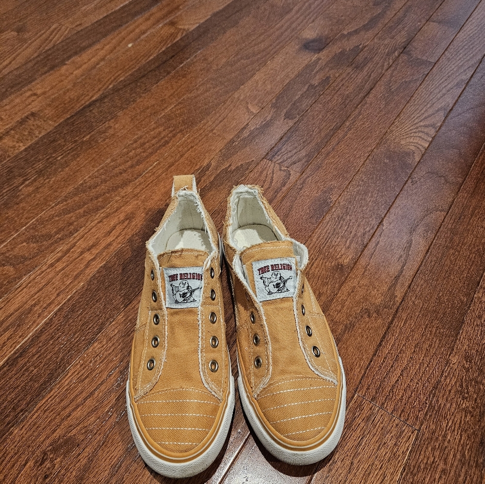 True religion sneakers 7